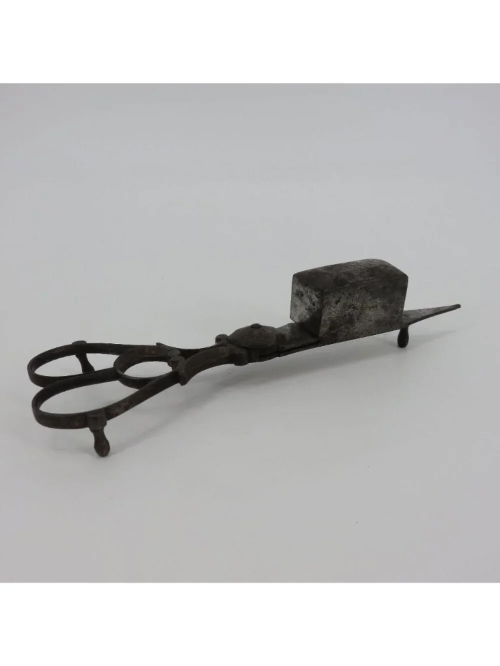 N/A antique metal